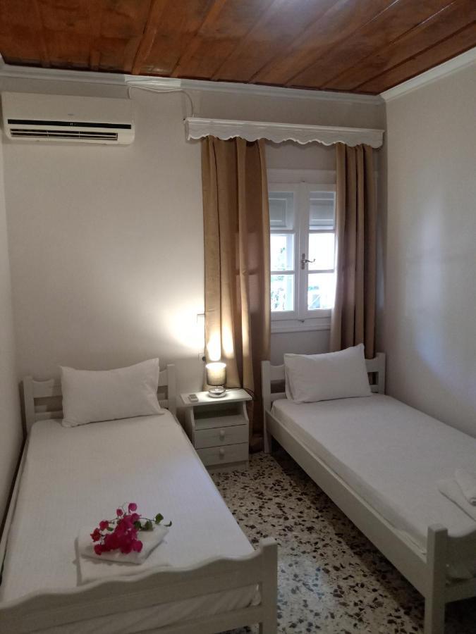 Menegis Apartment Città di Zante Esterno foto
