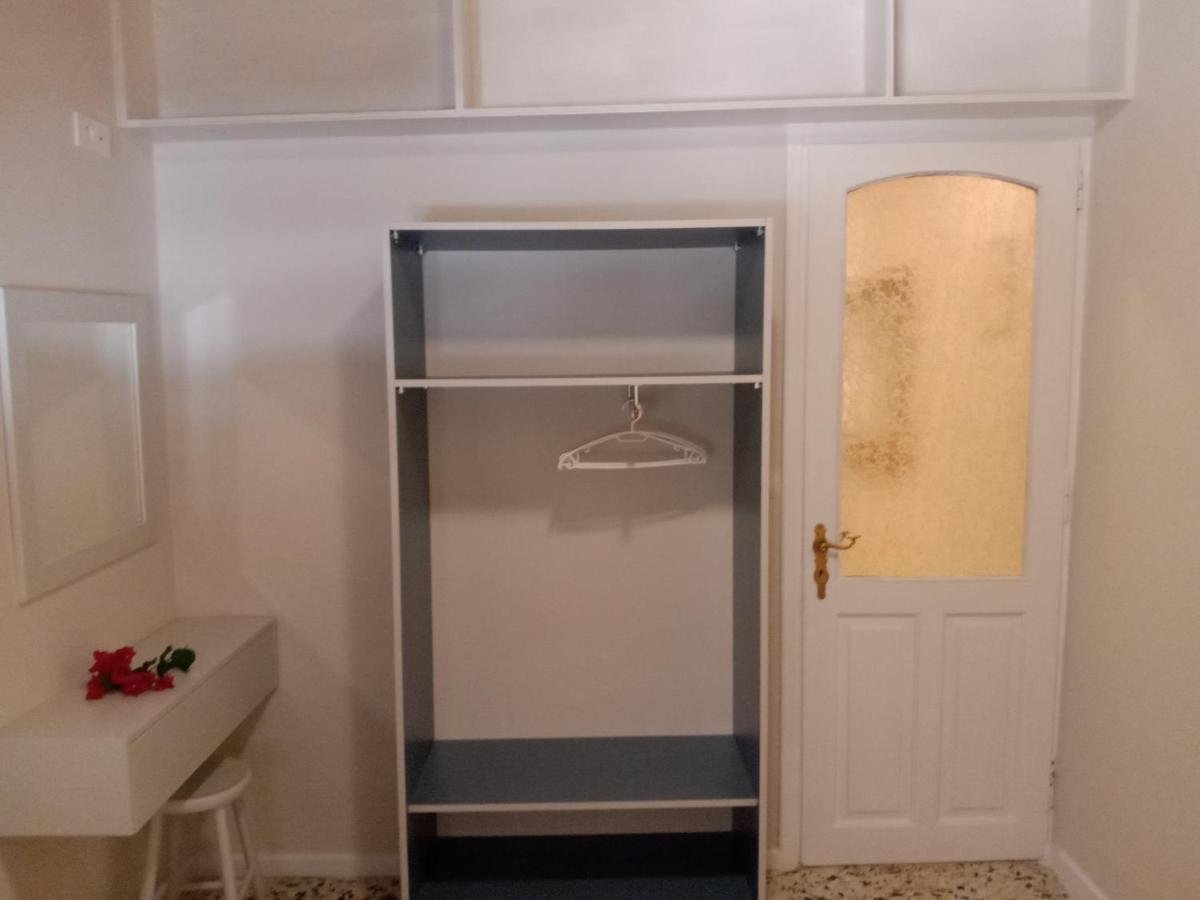 Menegis Apartment Città di Zante Esterno foto
